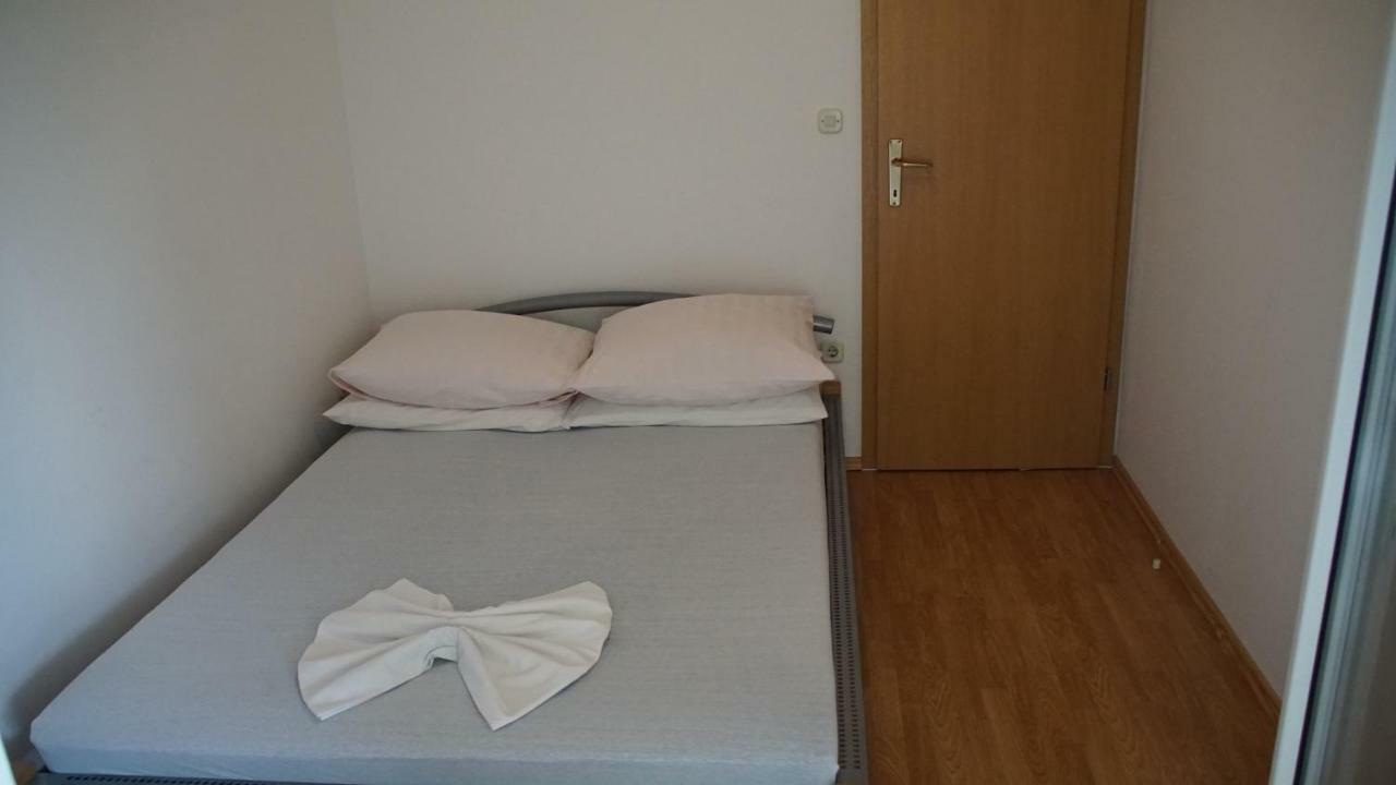 Apartmani Sipic , Bilo - プリモシュテン エクステリア 写真