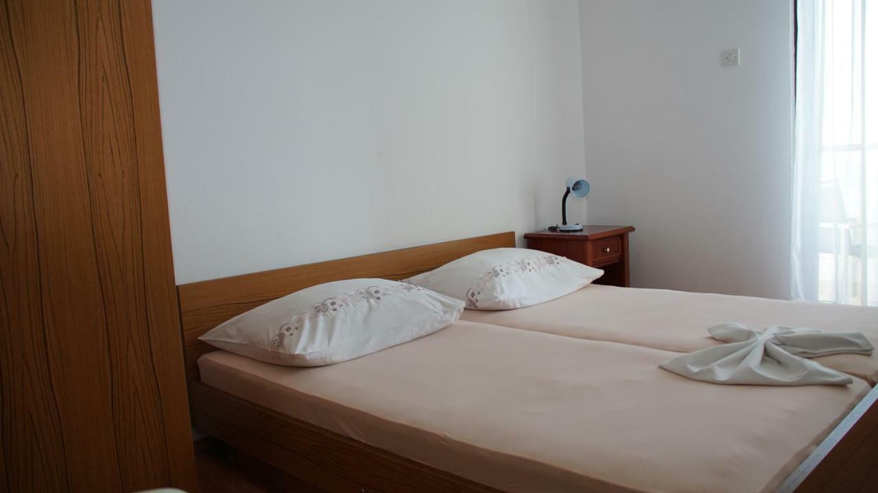Apartmani Sipic , Bilo - プリモシュテン エクステリア 写真