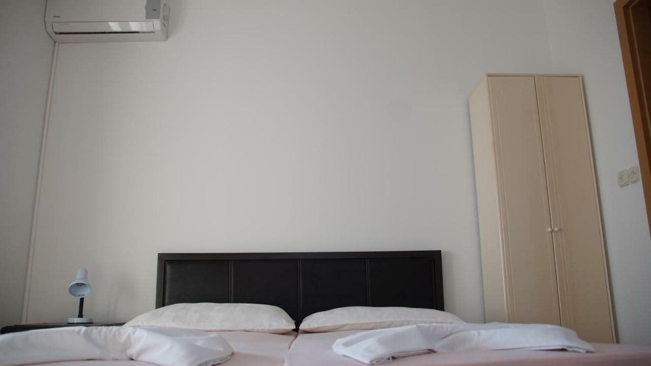 Apartmani Sipic , Bilo - プリモシュテン エクステリア 写真