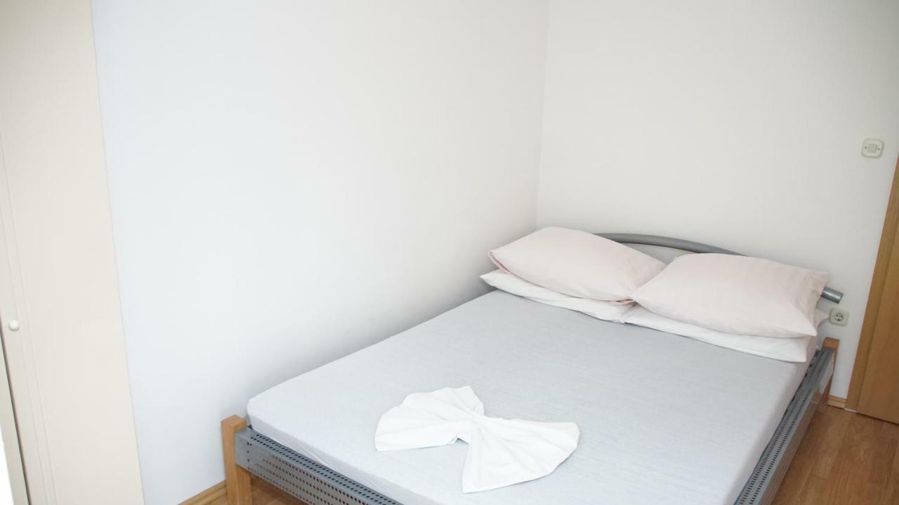 Apartmani Sipic , Bilo - プリモシュテン エクステリア 写真