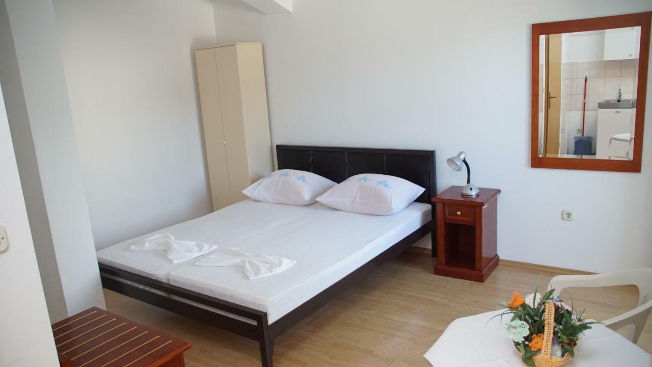 Apartmani Sipic , Bilo - プリモシュテン エクステリア 写真