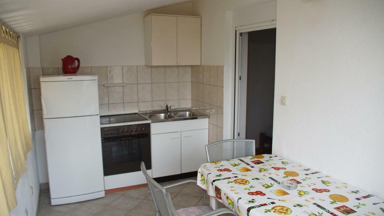Apartmani Sipic , Bilo - プリモシュテン エクステリア 写真