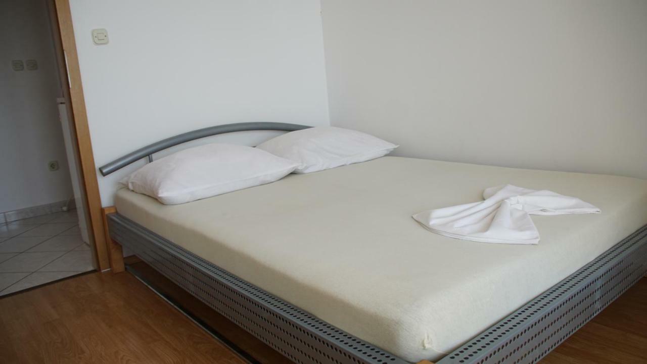 Apartmani Sipic , Bilo - プリモシュテン エクステリア 写真